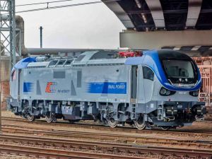 Gama Dual Power - dwunapędowa lokomotywa bydgoskiej PESY kontynuuje jazdy testowe