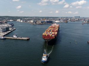 Zarząd Morskiego Portu Gdynia i STRABAG podpisali umowę na przebudowę infrastruktury portowej 