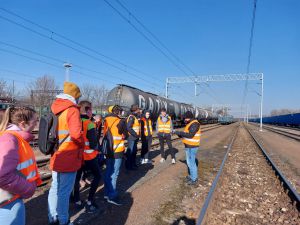 Innowacje pedagogiczne Technikum Kolejowego z Wrocławia przybliżają uczniów do pracy na kolei