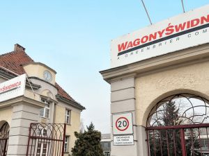 KOMENTARZ Szybko rosnące przewozy intermodalne szansą dla kolei i gospodarki w Polsce 