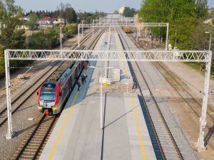 Nowe perony na stacjach w Pabianicach i Kolumnie