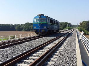Nowy most kolejowy Bielawa Dolna – Horka usprawni transport towarów