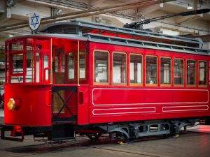 Zabytkowy tramwaj z getta – świadek historii Warszawy