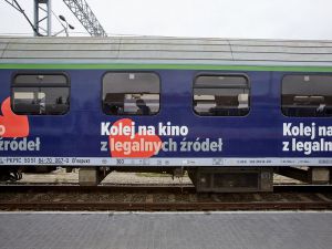 Kolej na kino w pociągach do Gdyni i Zakopanego