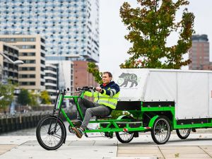 Operator logistyczny DB Schenker wprowadził na rynek w Niemczech gigantyczne rowery elektryczne.