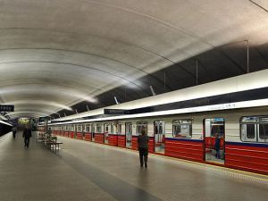 Warszawa: ważą się losy nocnego metra