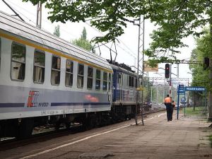 Nieuzasadnione stosowanie „sygnałów zastępczych” na linii Katowice-Legnica