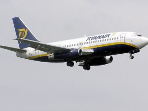 Ryanair powalczy z PKP IC o klientów?