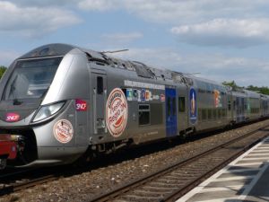 Francja: zamówili pociągi niepasujące do peronów