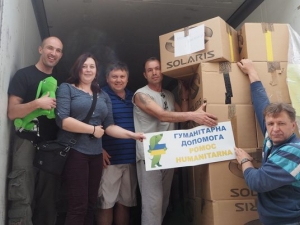 Zielony Jamnik pomaga na wschodniej Ukrainie