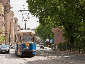 Kraków: żonkilowy tramwaj wspiera hospicjum