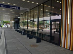 Nowoczesny i funkcjonalny dworzec kolejowy w Oświecimiu oddano do użytku podróżnym