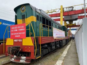 Pierwszy bezpośredni pociąg kontenerowy z Ukrainy do Chin