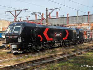 Bahnoperator podnajmuje od CARGOUNIT dwie kolejne lokomotywy Vectron.