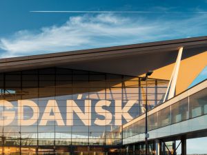 Lotnisko w Gdańsku zmierza po rekord. Już prawie 2,5 miliona pasażerów.