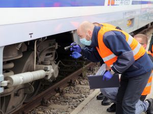  Wakacyjne kontrole pociągów przez inspektorów UTK