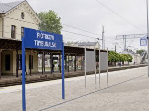 PLK za 4,5 mln zł przebuduje peron i wiatę w Piotrkowie Trybunalskim