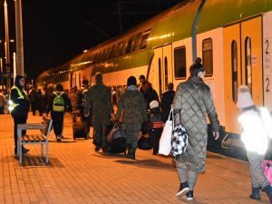 Pociąg humanitarny Mazowsza przywiózł 650 Uchodźców (zdjęcia)