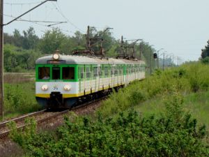 Kobyłka: po zderzeniu z samochodem ruch pociągów zablokowany w obydwu kierunkach 