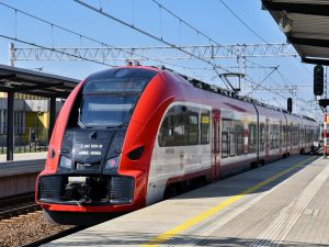 20 lat polskiej kolei w statystykach Urzędu Transportu Kolejowego