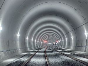 Acciona zbuduje 22 km tunelu metra w Ekwadorze
