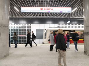 Pociągi warszawskiego metra dojeżdżają już na Bródno