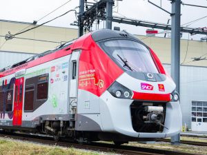 Udane testy pierwszego hybrydowego pociągu regionalnego na liniach Tuluza-Mazamet i Tuluza-Rodez