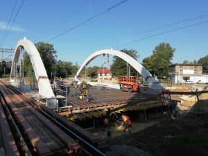 Nasuwanie nowego wiaduktu w Mikołowie. Zmiany w komunikacji