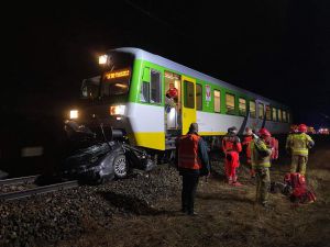 Wypadek na przejeździe kolejowym w Radzyminie (zdjęcia)