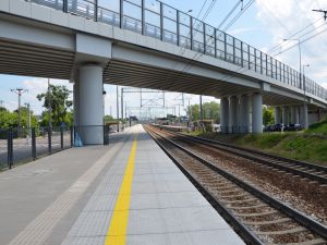 Przebudowa peronów w Nowym Dworze Mazowieckim na półmetku