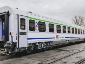 Koniec wieńczy dzieło. PKP Intercity rozstrzygnęło przetarg na wykonanie modernizacji 90 wagonów 