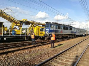 Zderzenie pociągu PKP Intercity z drezyną w Kobylnicy