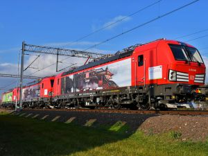 4 Vectrony MS Siemensa oczekują w Żmigrodzie na uroczyste przekazanie w ręce DB Cargo Polska
