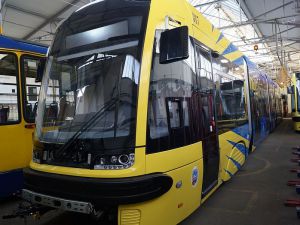 Toruń odebrał dwukierunkowe tramwaje