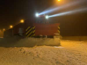 Służba zimowa Kolei Austriackich (ÖBB) zdaje egzamin w walce z obfitymi opadami śniegu