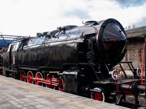 Stoi na Stacji Muzeum lokomotywa - zakończyły się prace renowacyjne parowozu TKz211.