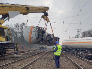 Pociąg z cysternami do przewozu gazu wykoleił się na Węgrzech.
