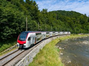 Koleje Szwajcarskie wprowadzają nowe piętrowe jednostki Stadlera