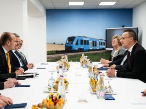 Fabryka ram wózków kolejowych Alstom w Mátranovák na Węgrzech zwiększy swoje moce produkcyjne