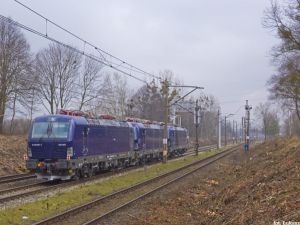 Trzy kolejne lokomotywy Vectron Siemensa dotarły do poznańskiego Franowa.