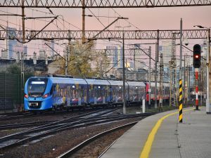 Pociąg SKM w barwach unijnych czeka na nazwę