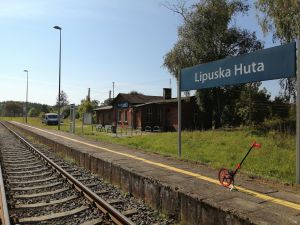 Nowe perony zachęcą do podróży koleją między Chojnicami a Kościerzyną