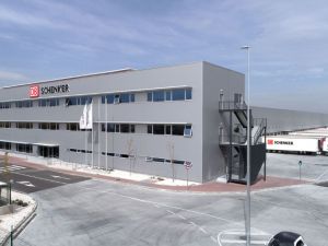 Spółka córka kolei niemieckich uruchamia największe centrum logistyczne w Hiszpanii