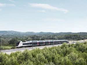SNCF Voyageurs proponuje podróż między Barceloną a Paryżem szybkim pociągiem.