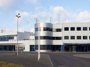 Marszałek Geblewicz- rząd jest odpowiedzialny za groźbę upadłości Portu Lotniczego Szczecin-Goleniów