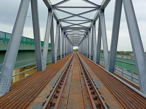 Pociągi z węglem do elektrociepłowni wracają na most w Elblągu