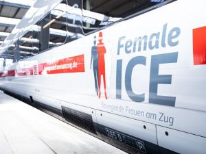 Kobiety w pociągu! Pierwsza "Kobieta ICE" pojechała przez Niemcy