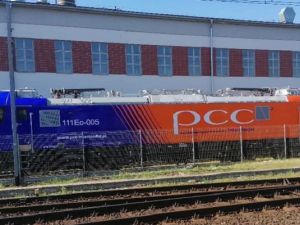 Pierwsza z lokomotyw Gama dla PCC Intermodal pokazała się w malaturze zamawiąjącego.(video)