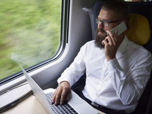 Innowacyjne powłoki na okna Siemensa wzmacniają odbiór internetu w pociągach