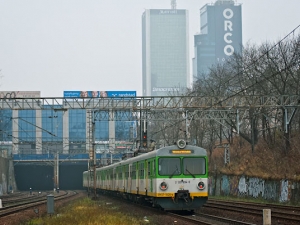 Warszawa: awaria pociągu na średnicy